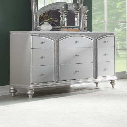 ACME Maverick Dresser Model 21805