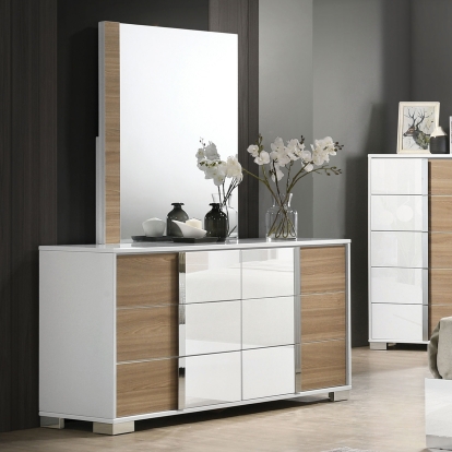Erlangen White/Natural Dresser Model CM7462WH-D by Furniture of America