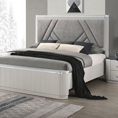 Furniture of America Aldgate Contemporary Engineered with Wood Fabric Solid Rubberwood Light Gray Bed Model FM7244GY