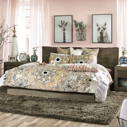 Bridgewater Light Walnut Queen Bed Model FOA7490Q-BED by Furniture of America
