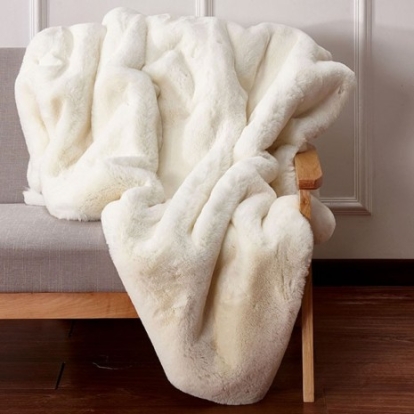 Furniture of America Caparica Contemporary 100% Polyester Off-White Throw Blanket Model TW4144