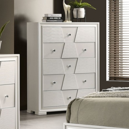 Furniture Of America Holsted Contemporary Solid Rubberwood White Chest | FM72012WH-C