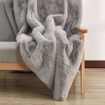 Furniture of America Caparica Contemporary 100% Polyester Silver Throw Blanket Model TW4143